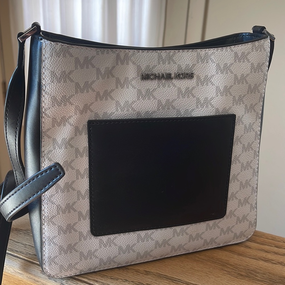 Michael Kors black and white crossbody bag